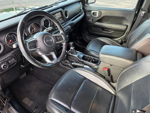 Used 2021 Jeep Wrangler Unlimited Sahara w/ Cold Weather Group AWD/4WD image 18