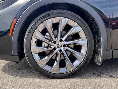 Used 2023 Toyota Crown Limited w/ Advanced Technology Package AWD/4WD image 4