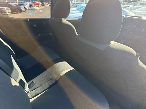 Used 2023 Toyota Tacoma TRD Off-Road image 9