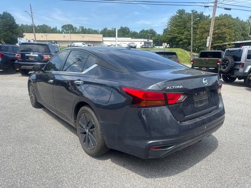 Used 2021 Nissan Altima 2.5 SV FWD image 4