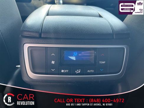 Used 2017 Toyota Highlander Limited w/ Protection Package #3 AWD/4WD image 37