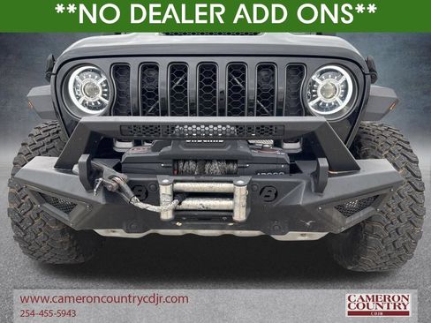 Used 2023 Jeep Gladiator Mojave w/ Cold Weather Group AWD/4WD image 13