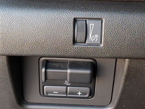 Used 2023 Chevrolet Colorado LT w/ LT Convenience Package III image 25