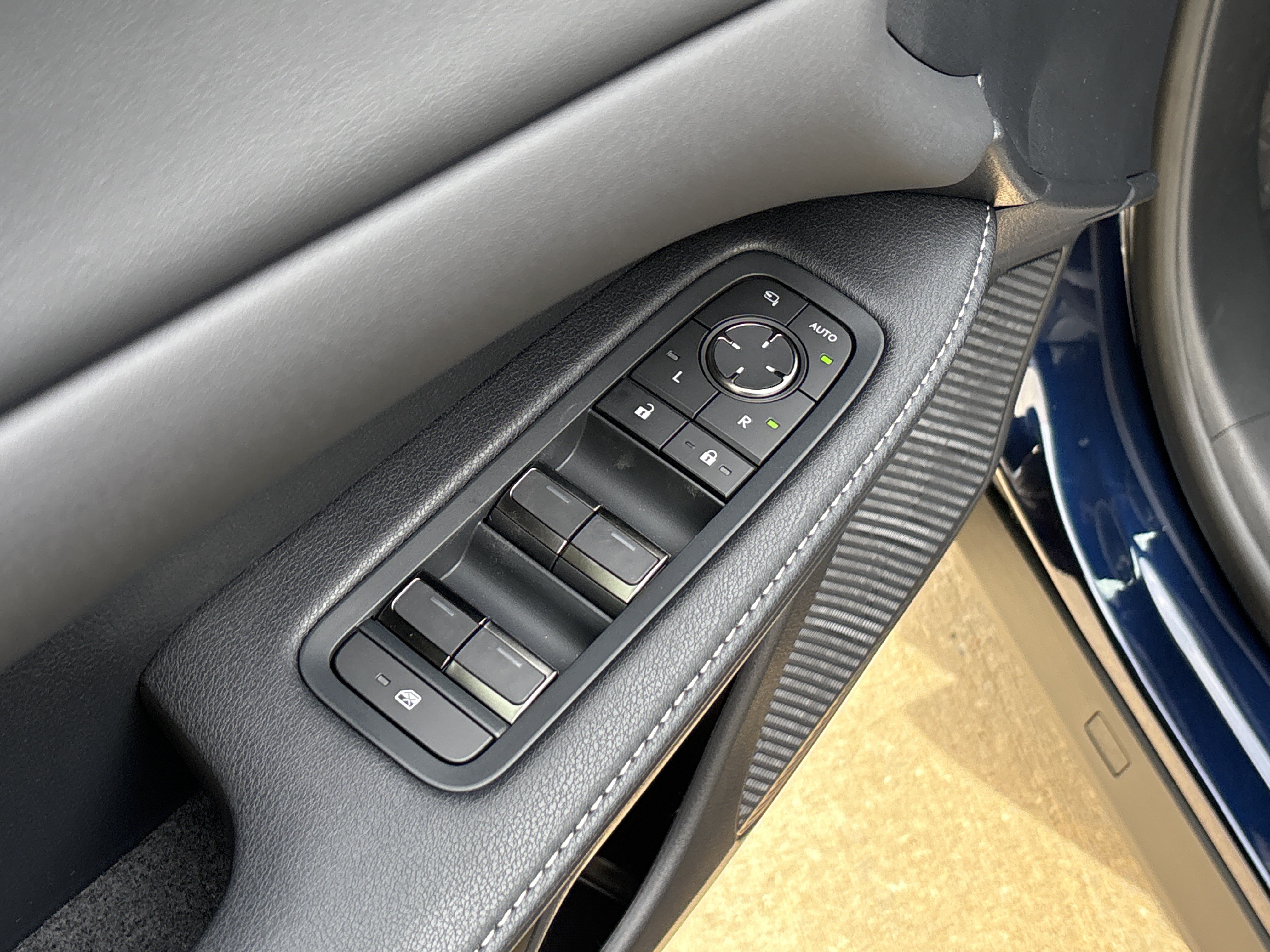 New 2026 Lexus RX 350 AWD image 14