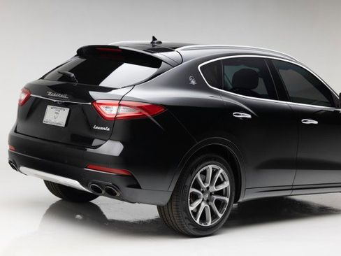 Used 2017 Maserati Levante S image 35