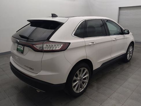 Used 2018 Ford Edge Titanium w/ Equipment Group 301A FWD image 9
