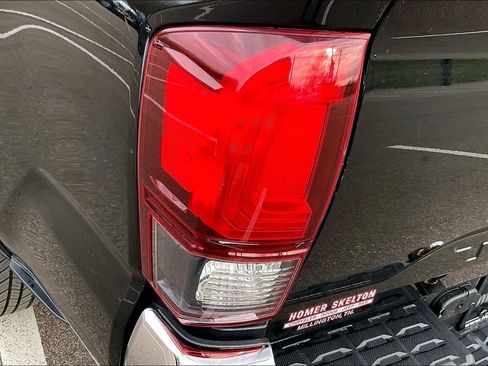 Used 2018 Toyota Tacoma SR5 image 29