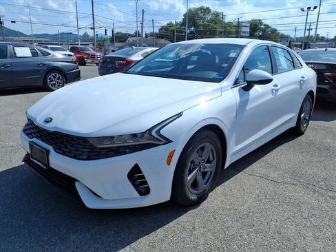 Used 2021 Kia K5 LXS FWD image 1