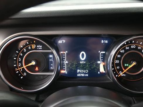 Used 2018 Jeep Wrangler Unlimited Sport S AWD/4WD image 9