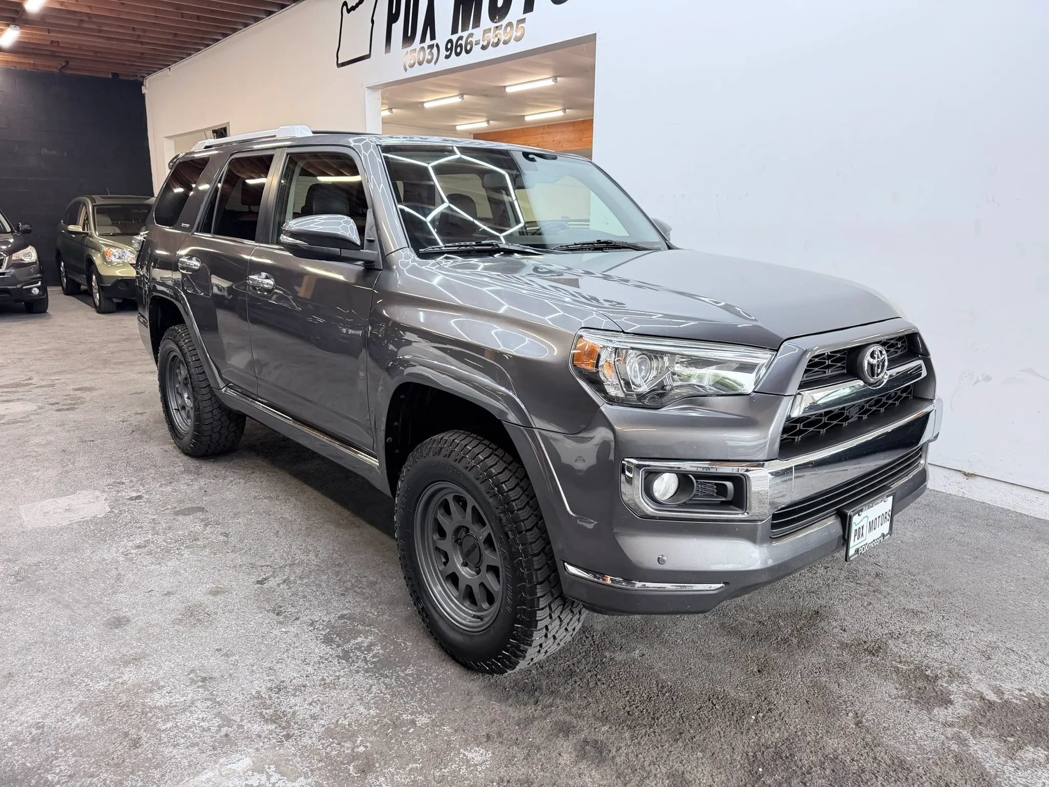 Used 2016 Toyota 4Runner Limited AWD/4WD image 2