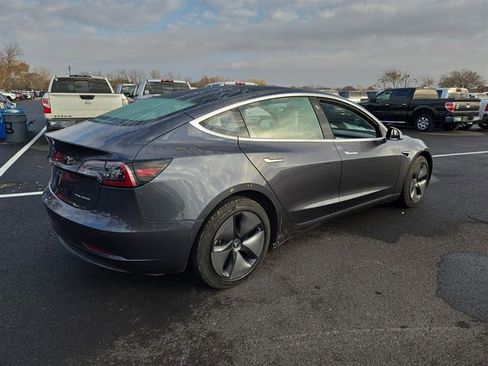 Used 2018 Tesla Model 3 Long Range image 10