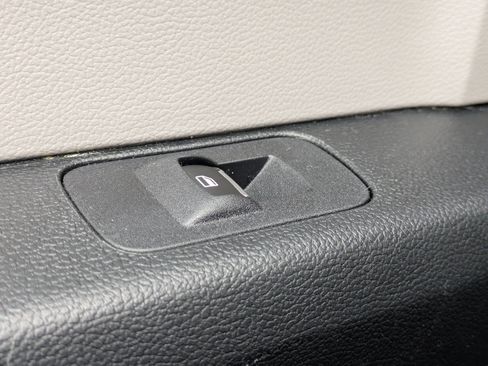 Used 2015 Ford F150 XLT w/ Equipment Group 301A Mid image 24