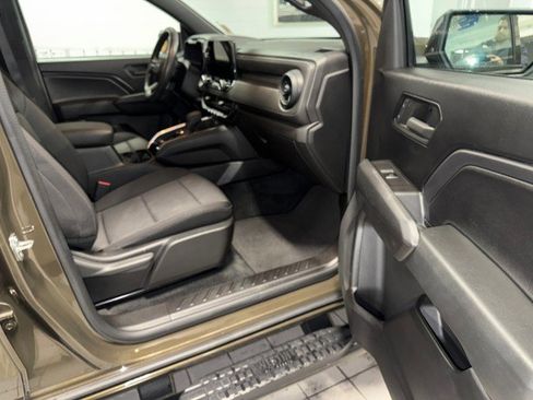 Used 2023 Chevrolet Colorado Trail Boss w/ Advanced Trailering Package image 28