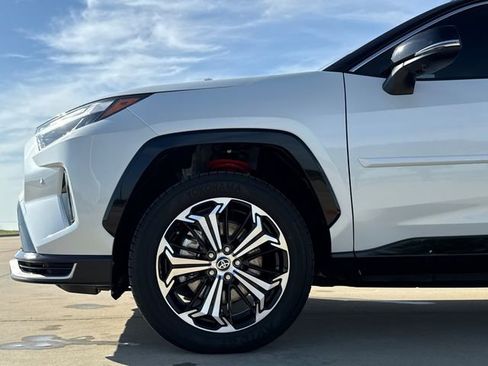 Used 2025 Toyota RAV4 XSE w/ Premium Package AWD/4WD image 5