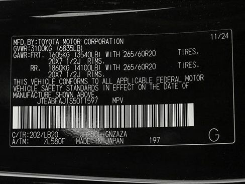 Used 2025 Toyota Land Cruiser image 25