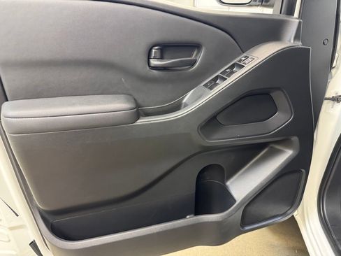 Used 2024 Nissan Frontier S w/ Technology Package AWD/4WD image 9
