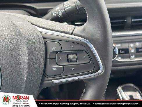 Used 2024 Buick Envista Preferred w/ Convenience I Package FWD image 23