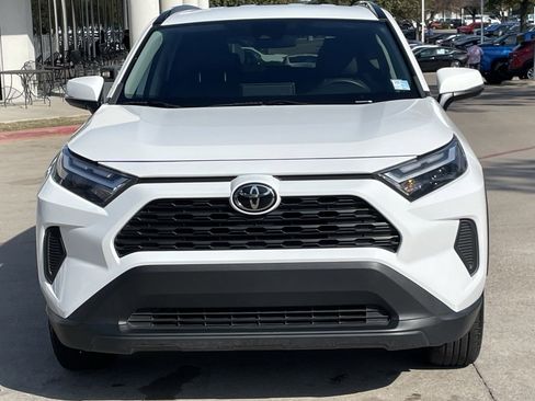 Used 2023 Toyota RAV4 XLE image 6