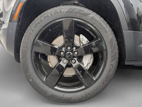 Used 2026 Land Rover Defender 110 S AWD/4WD image 10