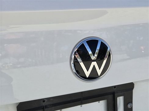 Used 2024 Volkswagen Jetta S image 9