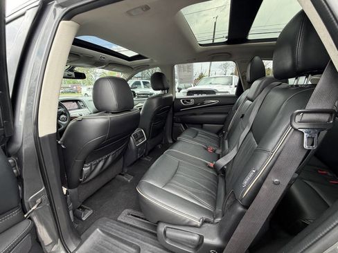 Used 2019 INFINITI QX60 Luxe w/ Sensory Package AWD/4WD image 12