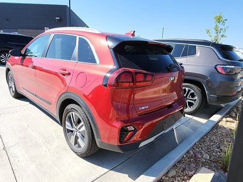Used 2021 Kia Niro LXS FWD image 3