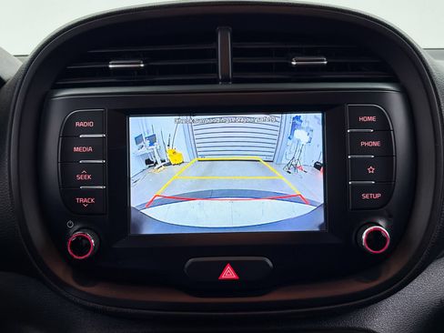 Used 2021 Kia Soul LX FWD image 5