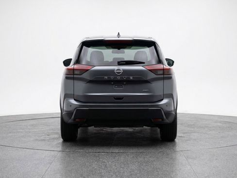 Used 2025 Nissan Rogue SV image 7