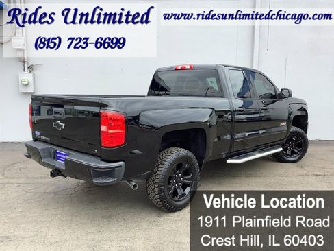 Used 2017 Chevrolet Silverado 1500 LT w/ Midnight Edition AWD/4WD image 6