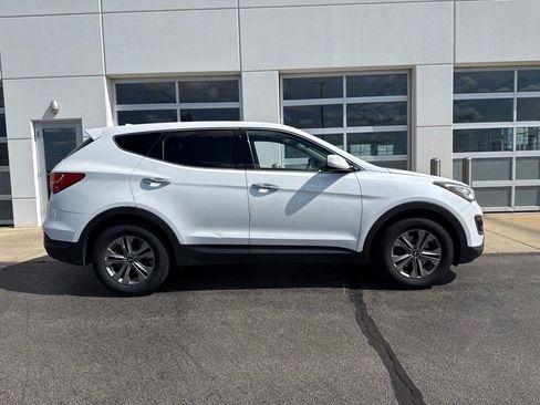 Used 2016 Hyundai Santa Fe Sport AWD/4WD image 3