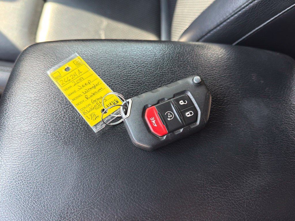 Used 2019 Jeep Wrangler Unlimited Rubicon AWD/4WD image 36