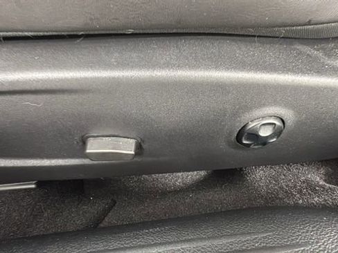 Used 2021 Dodge Challenger GT w/ Plus Package image 11