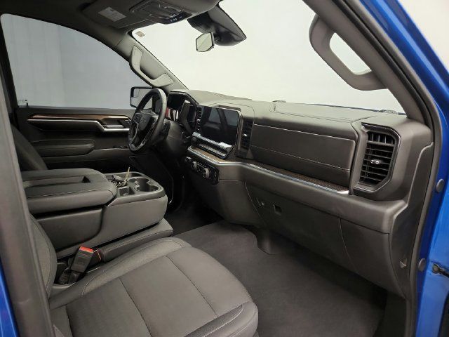 Used 2024 Chevrolet Silverado 1500 RST AWD/4WD image 46