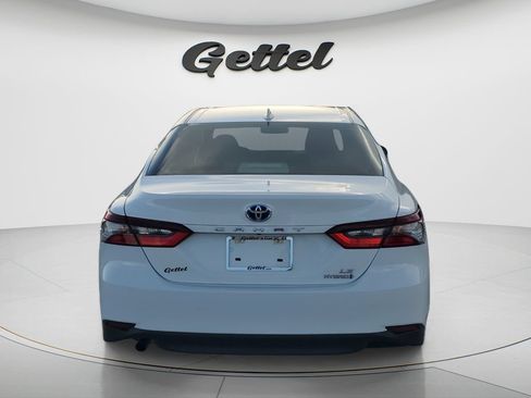 Used 2022 Toyota Camry LE FWD image 6