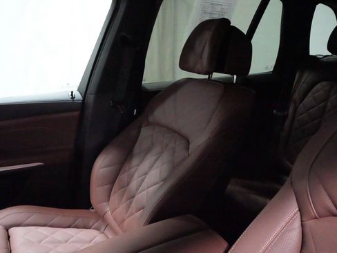 Certified 2025 BMW X5 xDrive50e w/ M Sport Package image 23