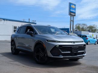 New 2025 Chevrolet Equinox EV RS video 1