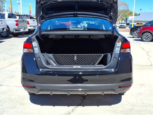 Certified 2025 Nissan Versa SR w/ Trunk Package image 30