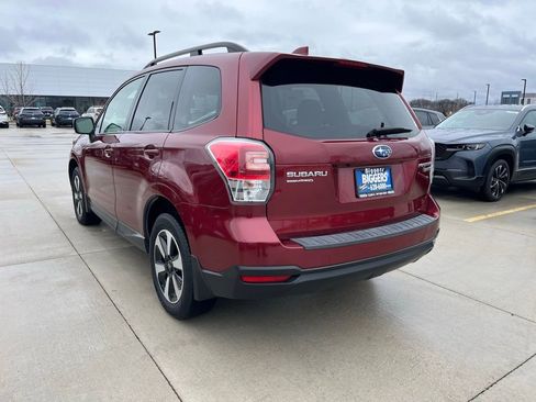 Used 2017 Subaru Forester 2.5i Premium w/ All-Weather Package image 7