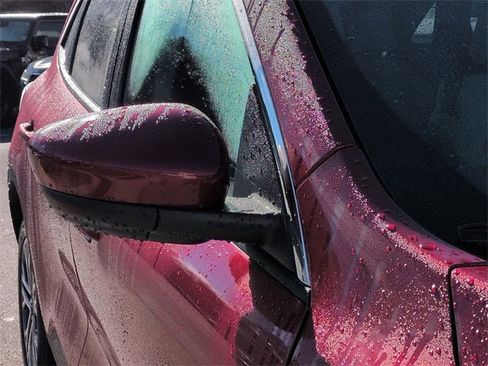 Used 2022 Ford Escape SEL w/ Technology Package image 11