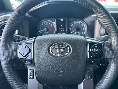 Certified 2023 Toyota Tacoma TRD Off-Road image 29