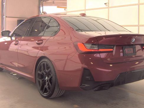 Used 2025 BMW M340i w/ Premium Package image 5