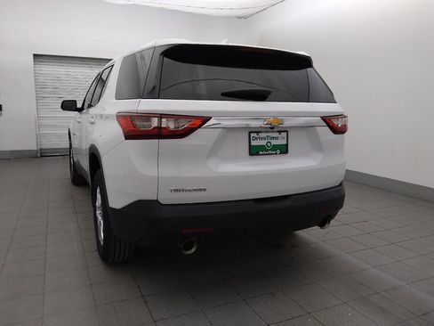 Used 2019 Chevrolet Traverse LS FWD image 5