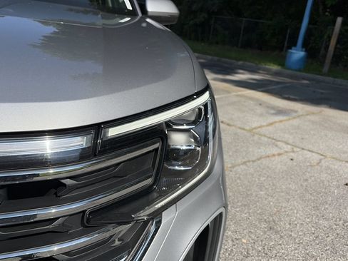 Certified 2026 Volkswagen Atlas SE w/ Panoramic Sunroof Package FWD image 11