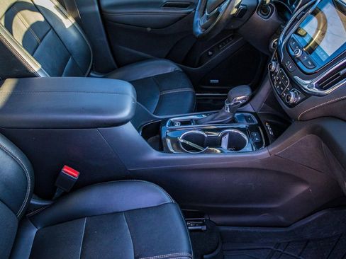 Used 2024 Chevrolet Equinox Premier image 15