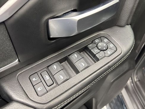 Used 2025 RAM 2500 Big Horn AWD/4WD image 31