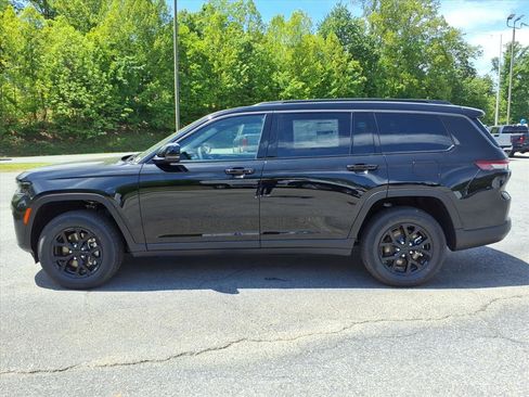 New 2026 Jeep Grand Cherokee L 4WD image 5