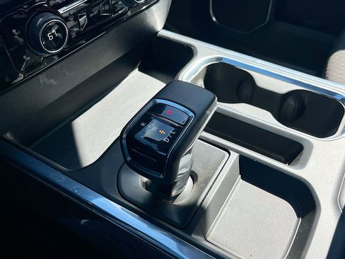 Used 2023 Chevrolet Silverado 1500 RST image 16