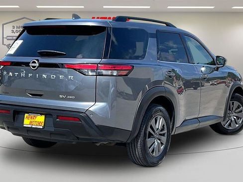 Used 2024 Nissan Pathfinder SV AWD/4WD image 6
