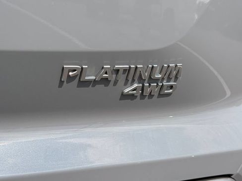Certified 2024 Nissan Pathfinder Platinum w/ Cargo Package AWD/4WD image 18
