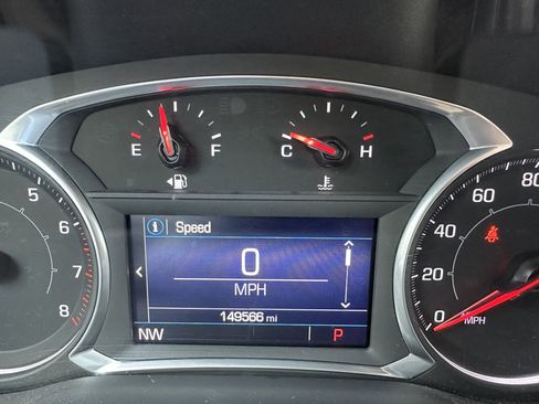 Used 2022 GMC Acadia SLE image 15